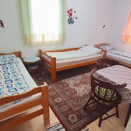 Privatni Smjestaj "Mratinje" Affittacamere Plužine Esterno foto