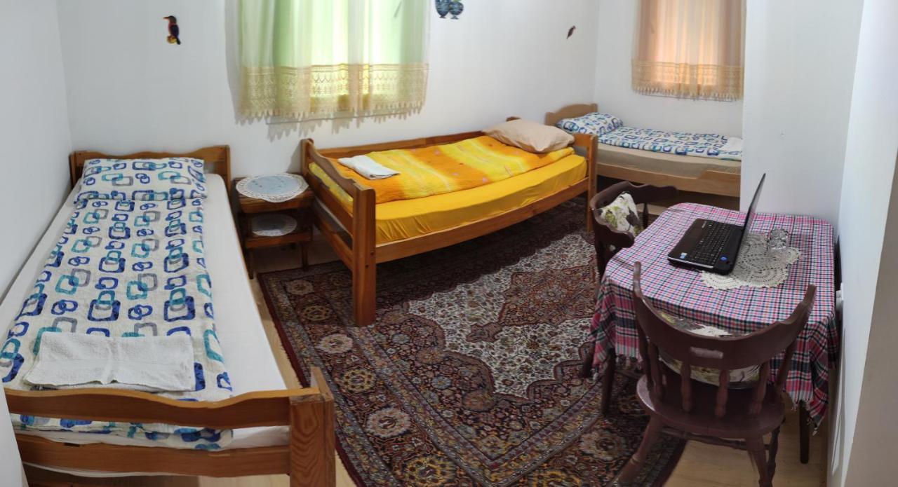 Privatni Smjestaj "Mratinje" Affittacamere Plužine Esterno foto