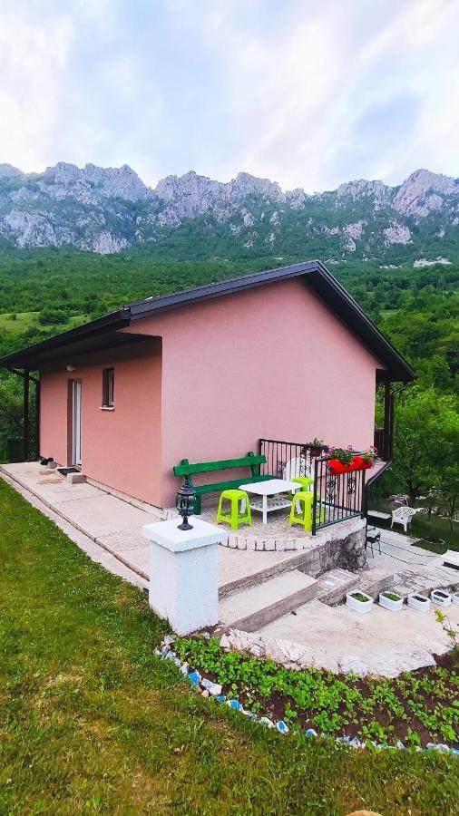 Privatni Smjestaj "Mratinje" Affittacamere Plužine Esterno foto